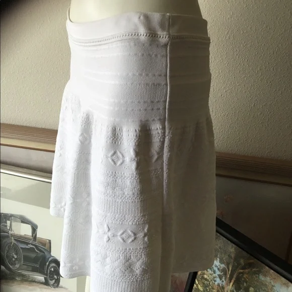 ROBERTO Cavalli SCATTER KNIT WHITE SKIRT - Picture 5 of 7